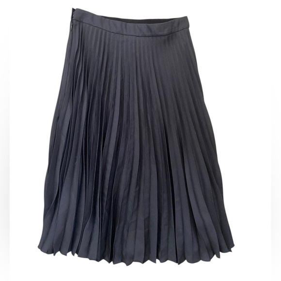 Burberry Uniform Black Pleated Midi Skirt Classic A-line - Picture 4 of 10